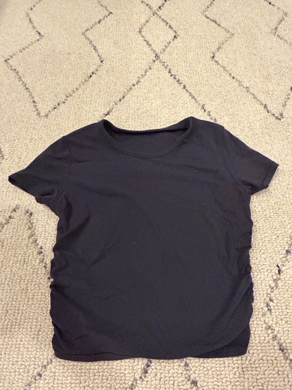 Lululemon black short sleeve Size 6